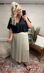 Pleated midi shop skirt champagne